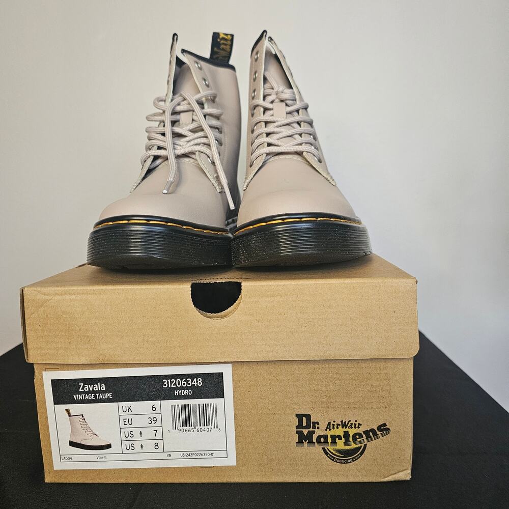 NIB Dr Martens Zavala Vintage Taupe Boots Women 8 Men 7 EU39 Combat Lace Up